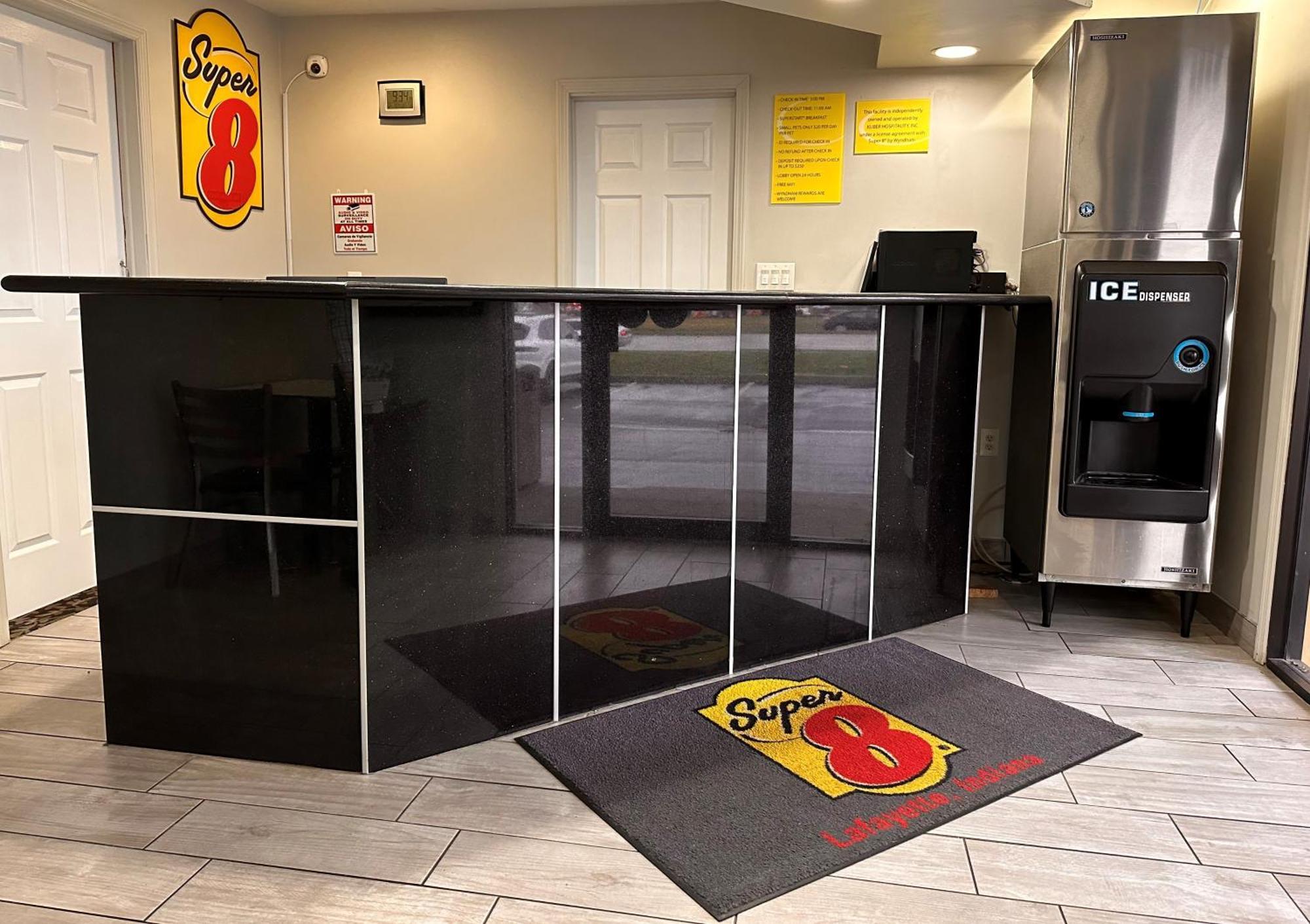 Super 8 By Wyndham Motel 2*
